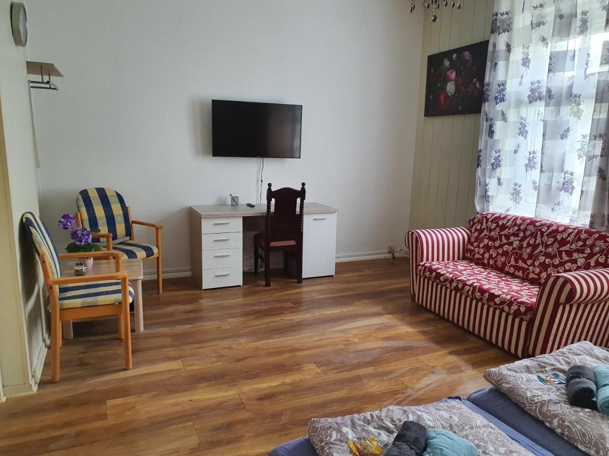 Ferienwohnung Werder  Bagian luar foto
